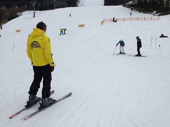 Lyžování s instruktorem z lyžařské školy